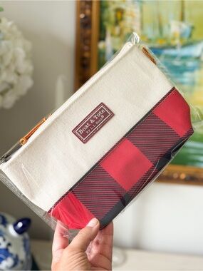 L.L. Bean Boat & Tote Cream and Red Plaid Canvas Zipper Pouch-NWT